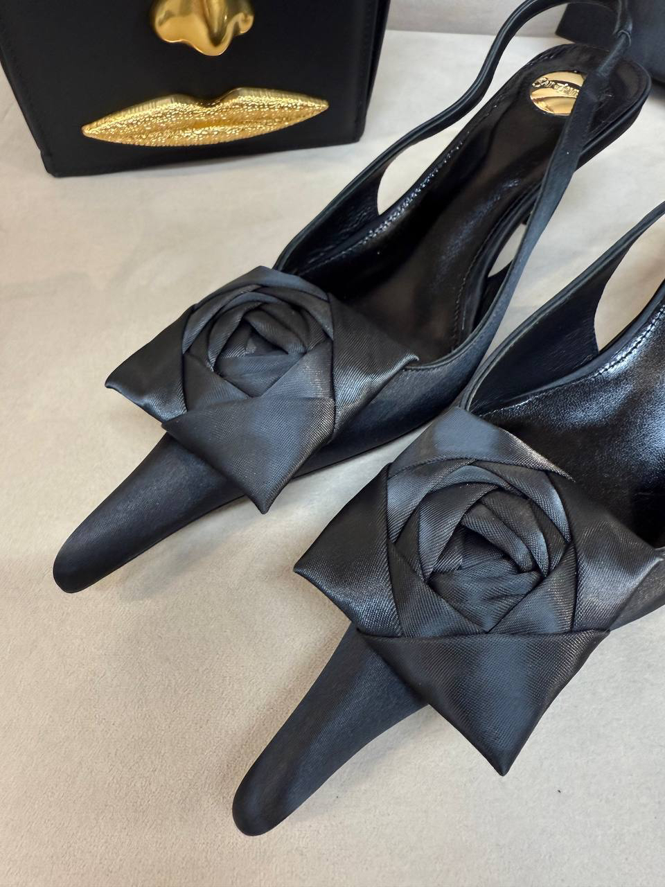 ТУФЛИ SAINT LAURENT детальное фото