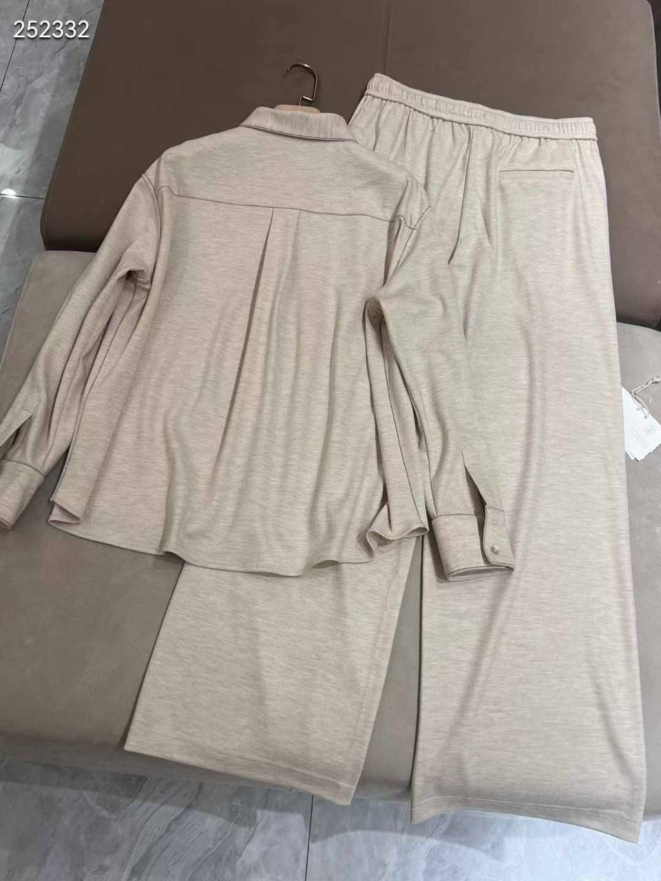 КОСТЮМ BRUNELLO CUCINELLI детальное фото