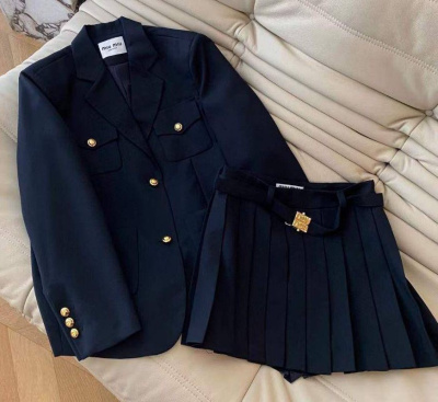 КОСТЮМ MIU MIU фото