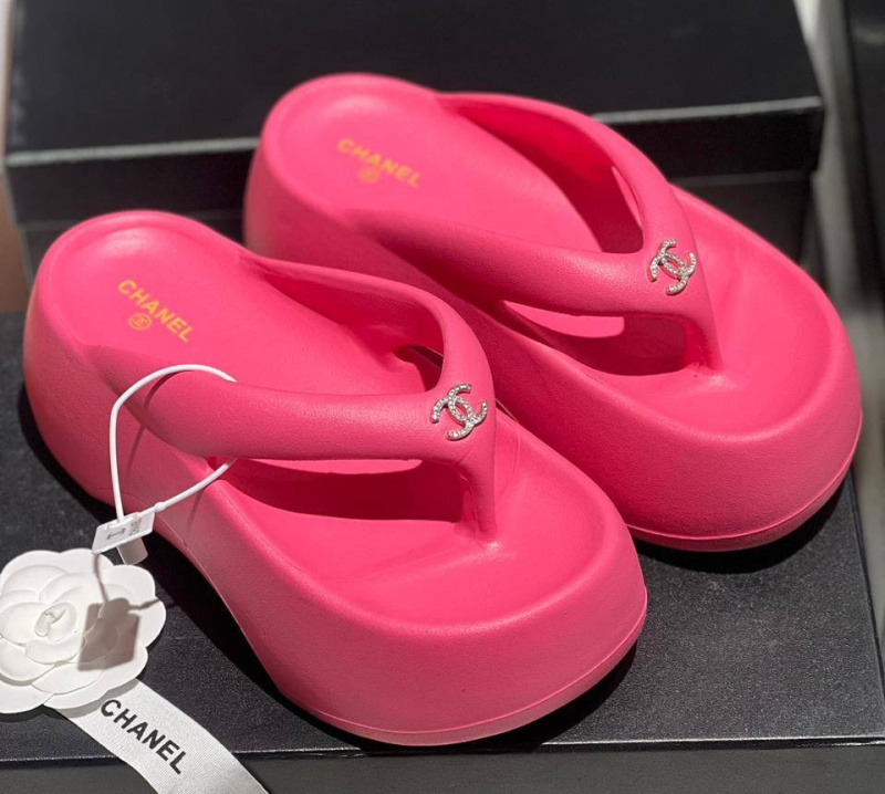 ШЛЕПКИ CHANEL фото