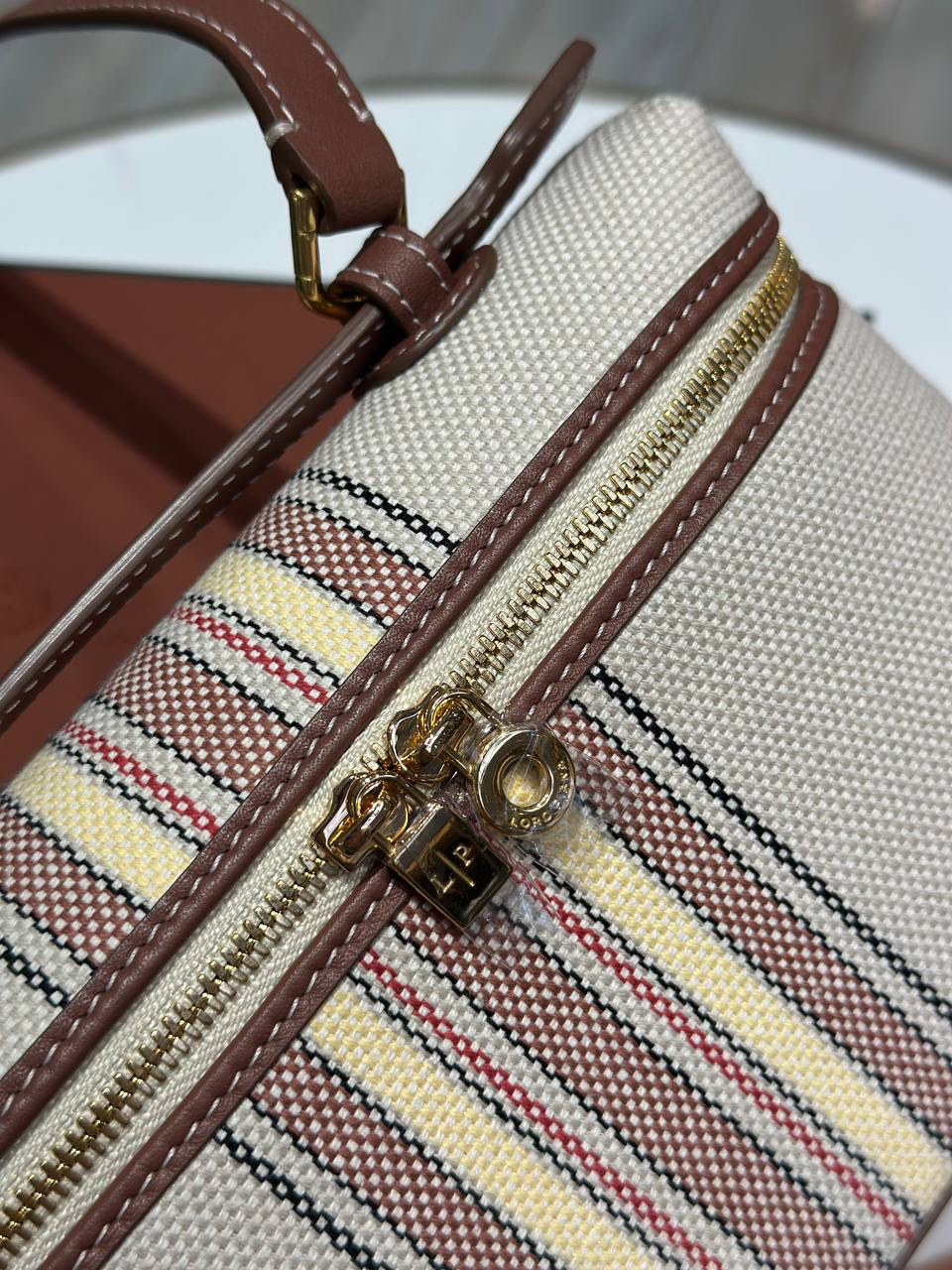 СУМКА LORO PIANA детальное фото