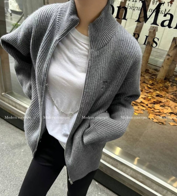 КОФТА PRADA фото