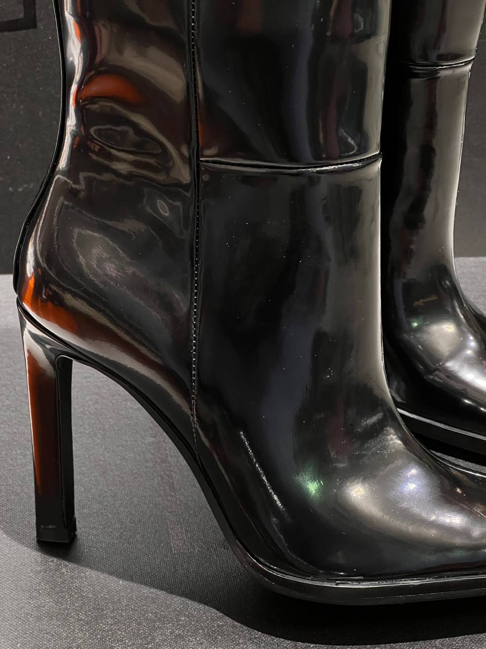 САПОГИ SAINT LAURENT детальное фото