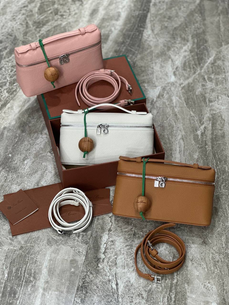 СУМКА LORO PIANA детальное фото