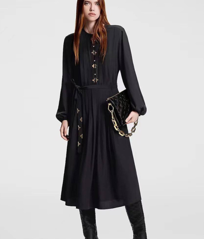 ПЛАТЬЕ LOUIS VUITTON фото