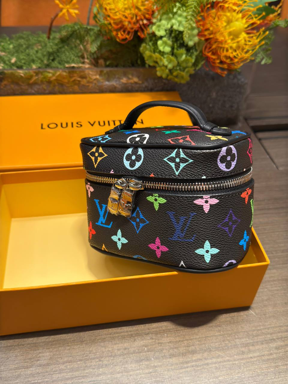 КОСМЕТИЧКА LOUIS VUITTON детальное фото