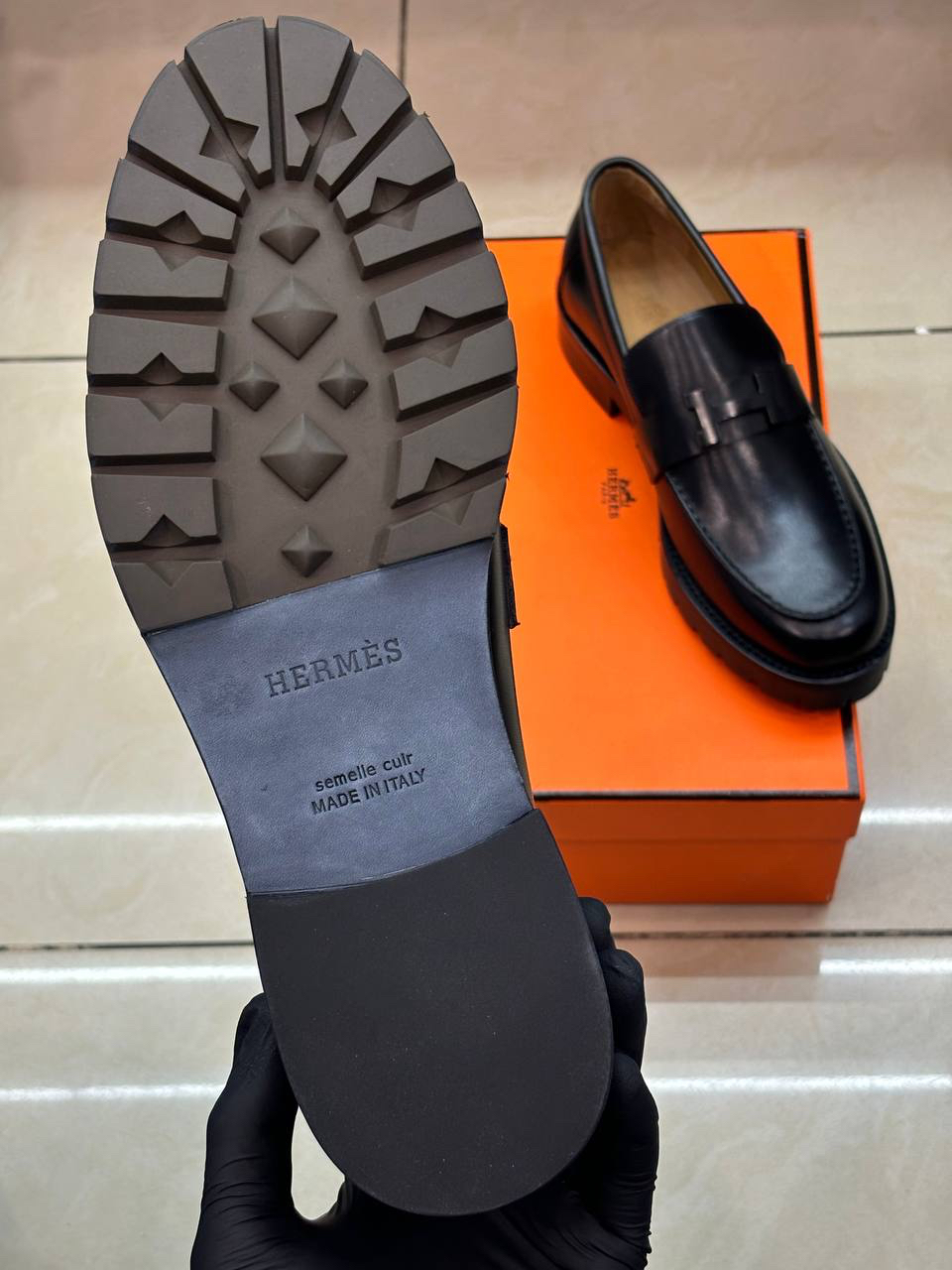 МУЖСКИЕ ЛОФЕРЫ HERMES детальное фото