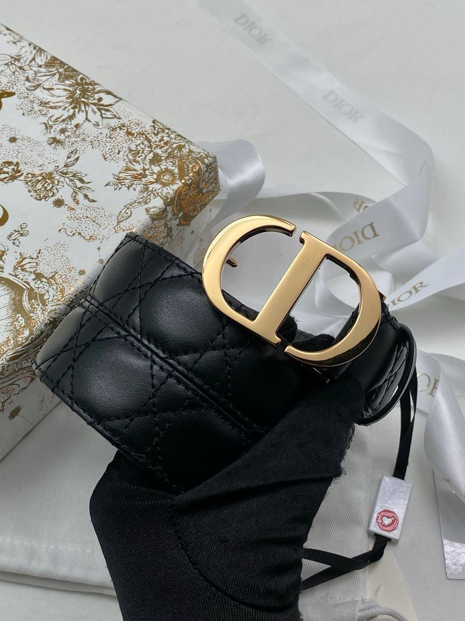 ЖЕНСКИЙ РЕМЕНЬ CHRISTIAN DIOR детальное фото