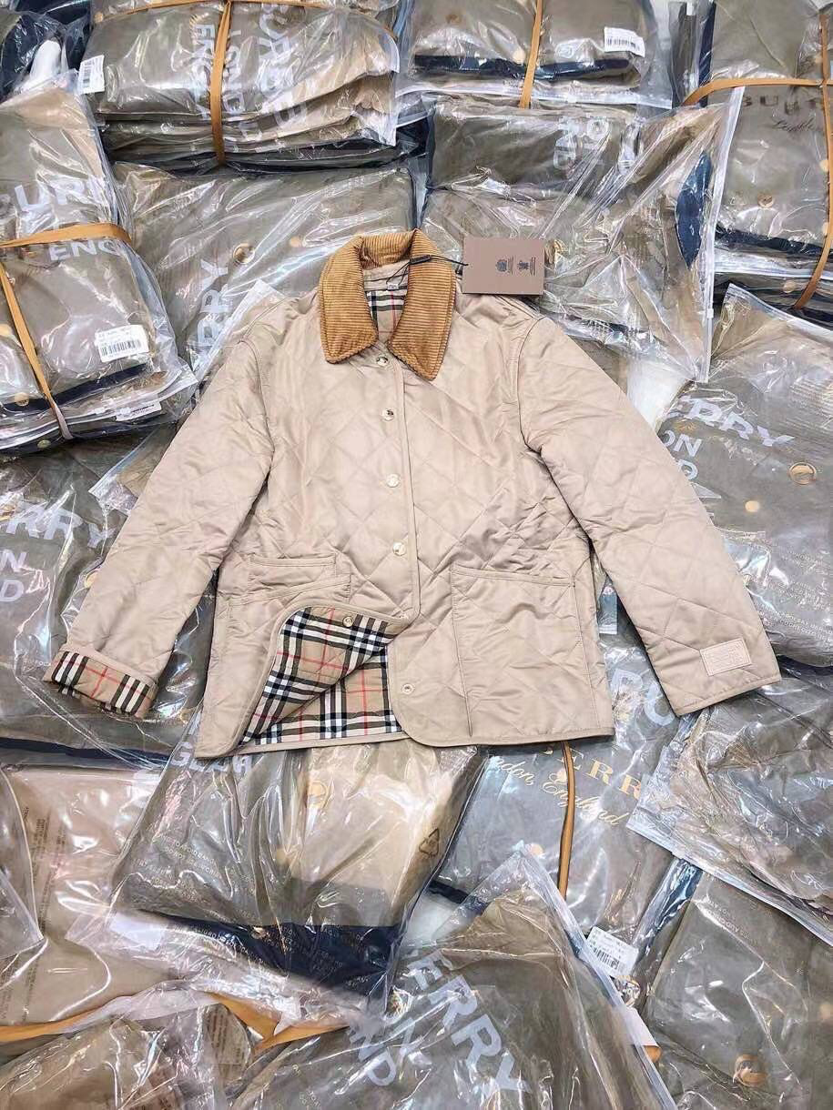 КУРТКА BURBERRY детальное фото