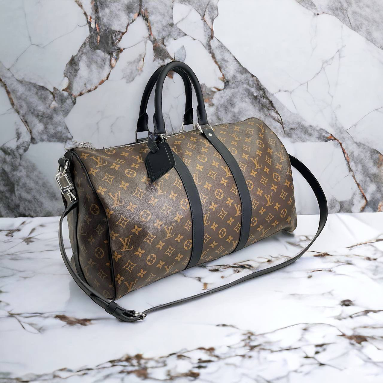 ДОРОЖНАЯ СУМКА LOUIS VUITTON детальное фото