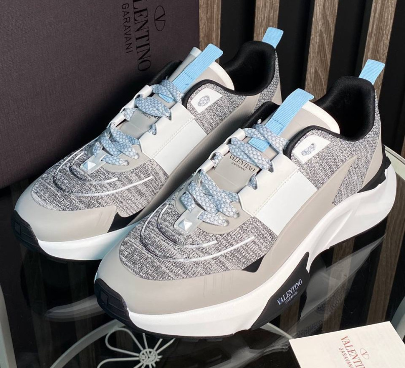 МУЖСКИЕ КРОССОВКИ VALENTINO фото