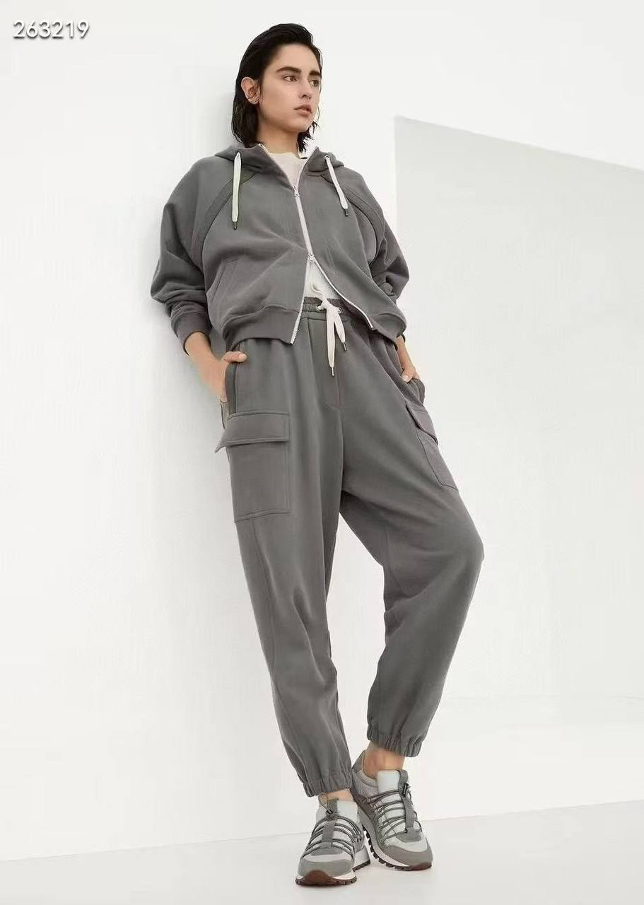 КОСТЮМ BRUNELLO CUCINELLI детальное фото