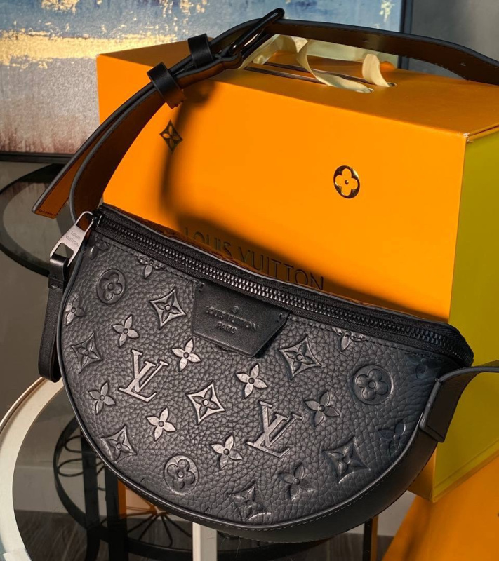 МУЖСКАЯ СУМКА МЕССЕНДЖЕР LOUIS VUITTON фото