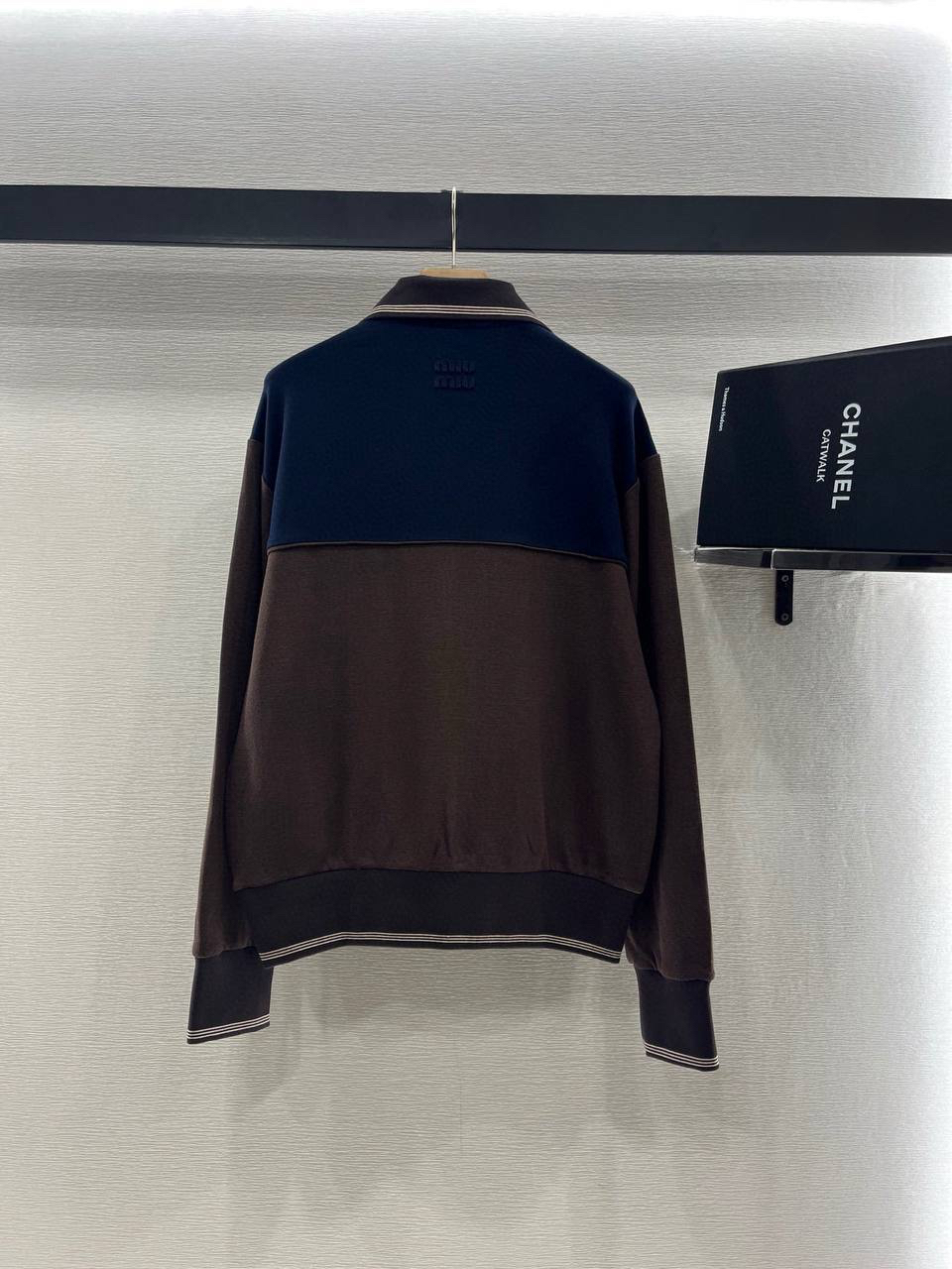 КОСТЮМ MIU MIU детальное фото