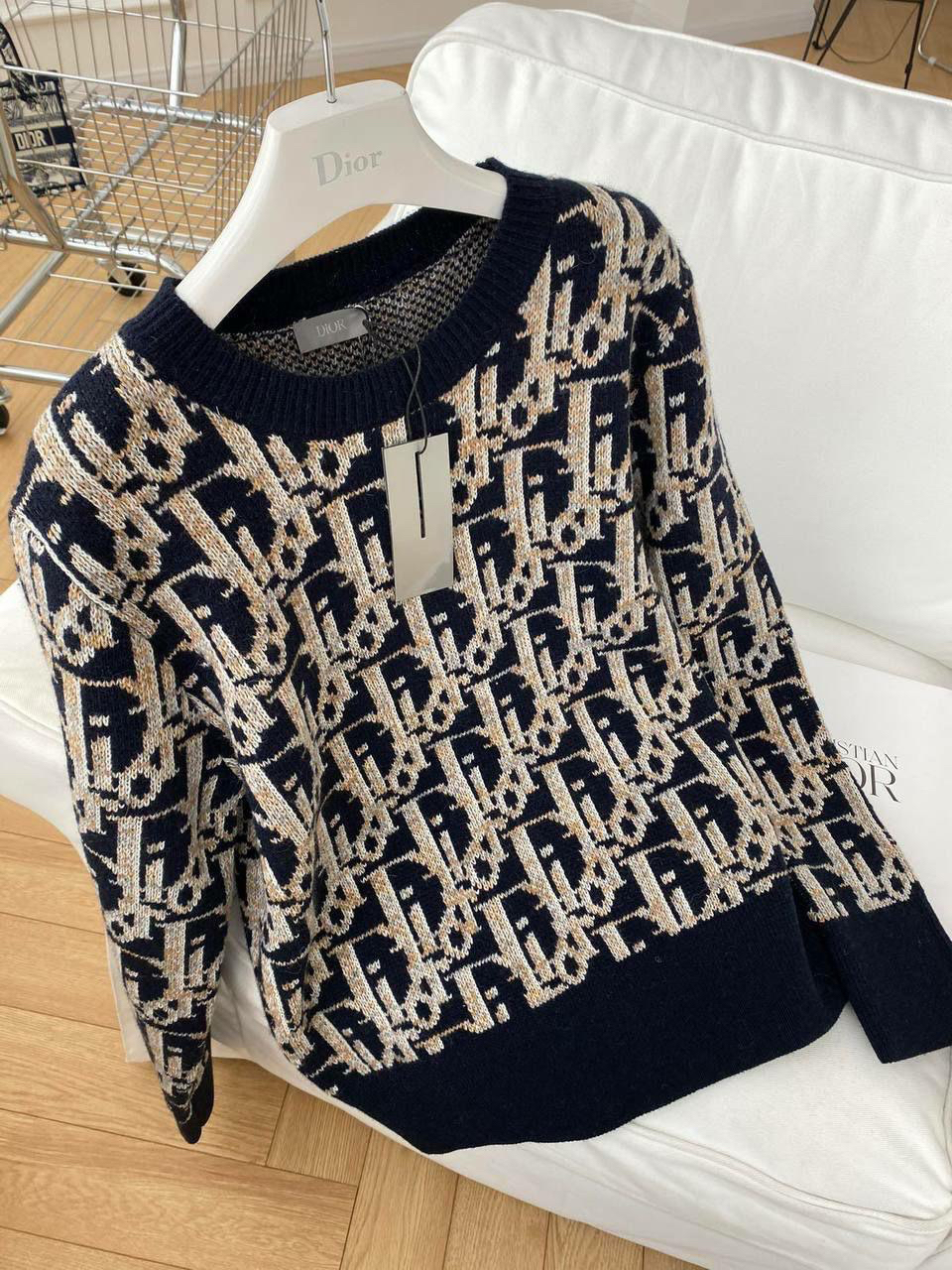 СВИТЕР CHRISTIAN DIOR детальное фото