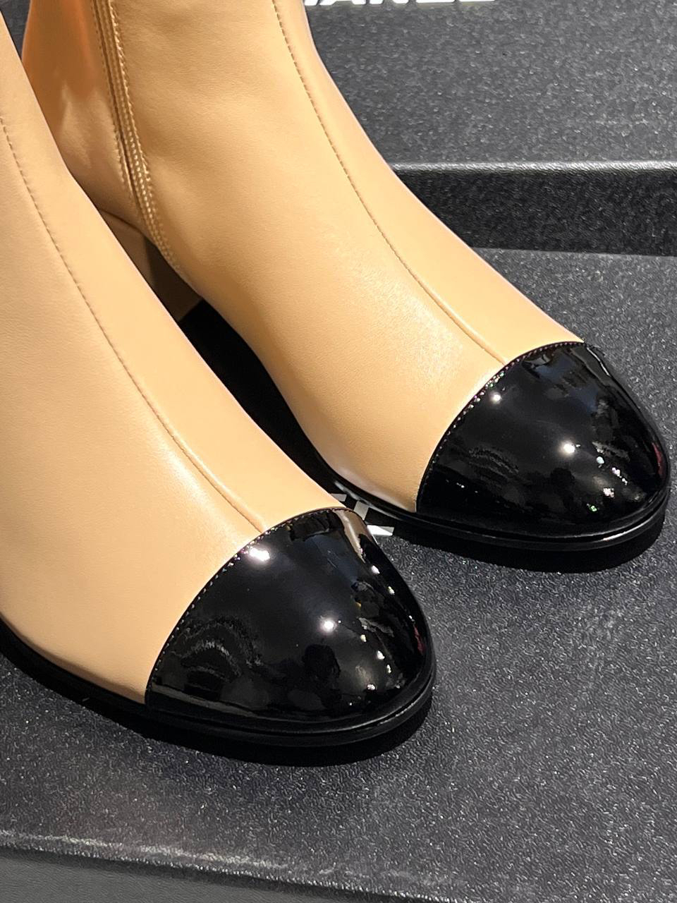 БОТИЛЬОНЫ CHANEL детальное фото