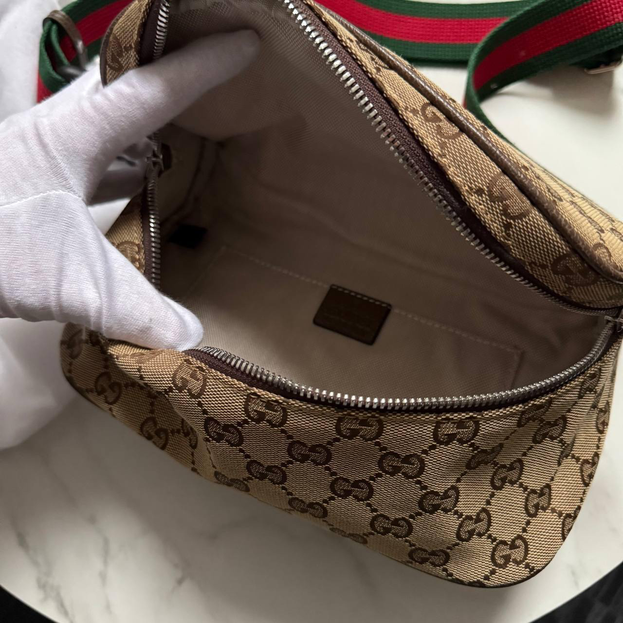 МУЖСКАЯ СУМКА МЕССЕНДЖЕР GUCCI детальное фото