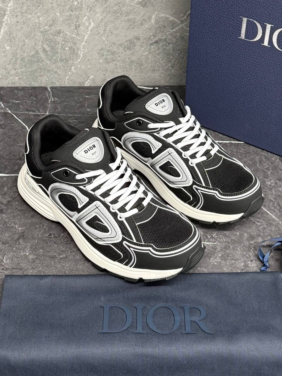 МУЖСКИЕ КРОССОВКИ CHRISTIAN DIOR детальное фото