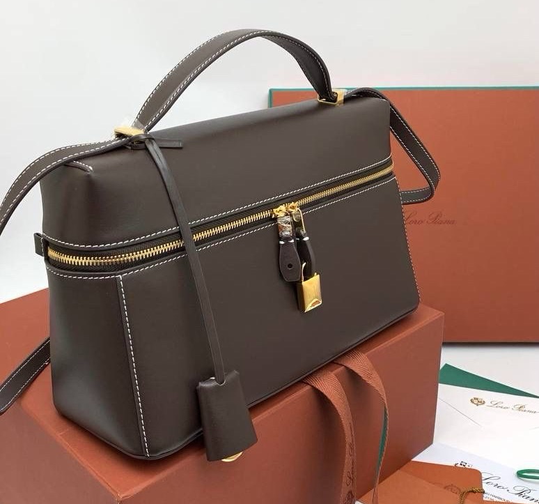 СУМКА LORO PIANA фото