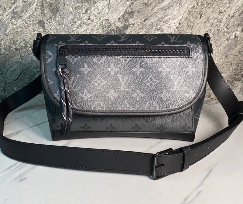МУЖСКАЯ СУМКА МЕССЕНДЖЕР LOUIS VUITTON фото