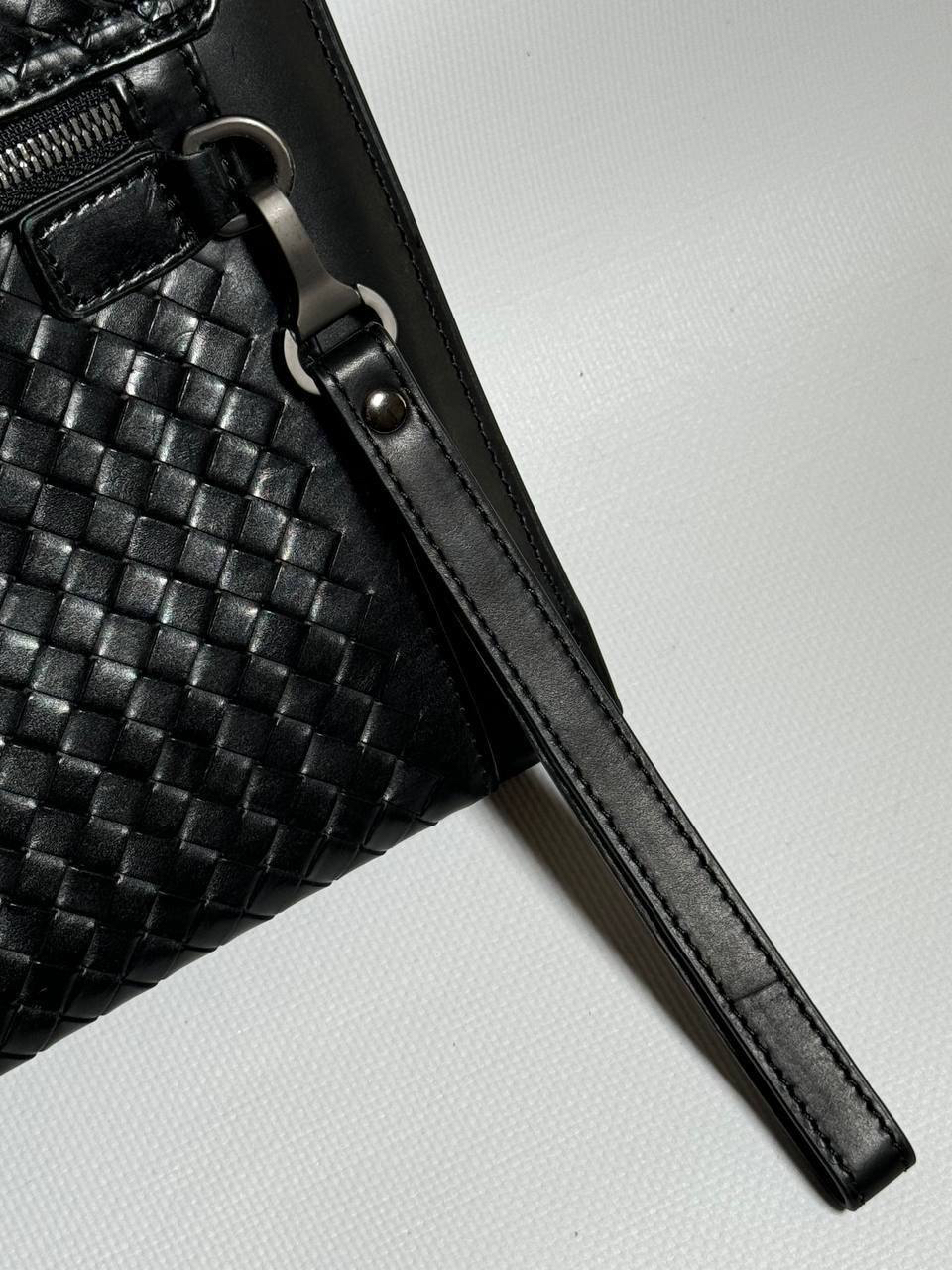 МУЖСКОЙ КЛАТЧ BOTTEGA VENETA детальное фото