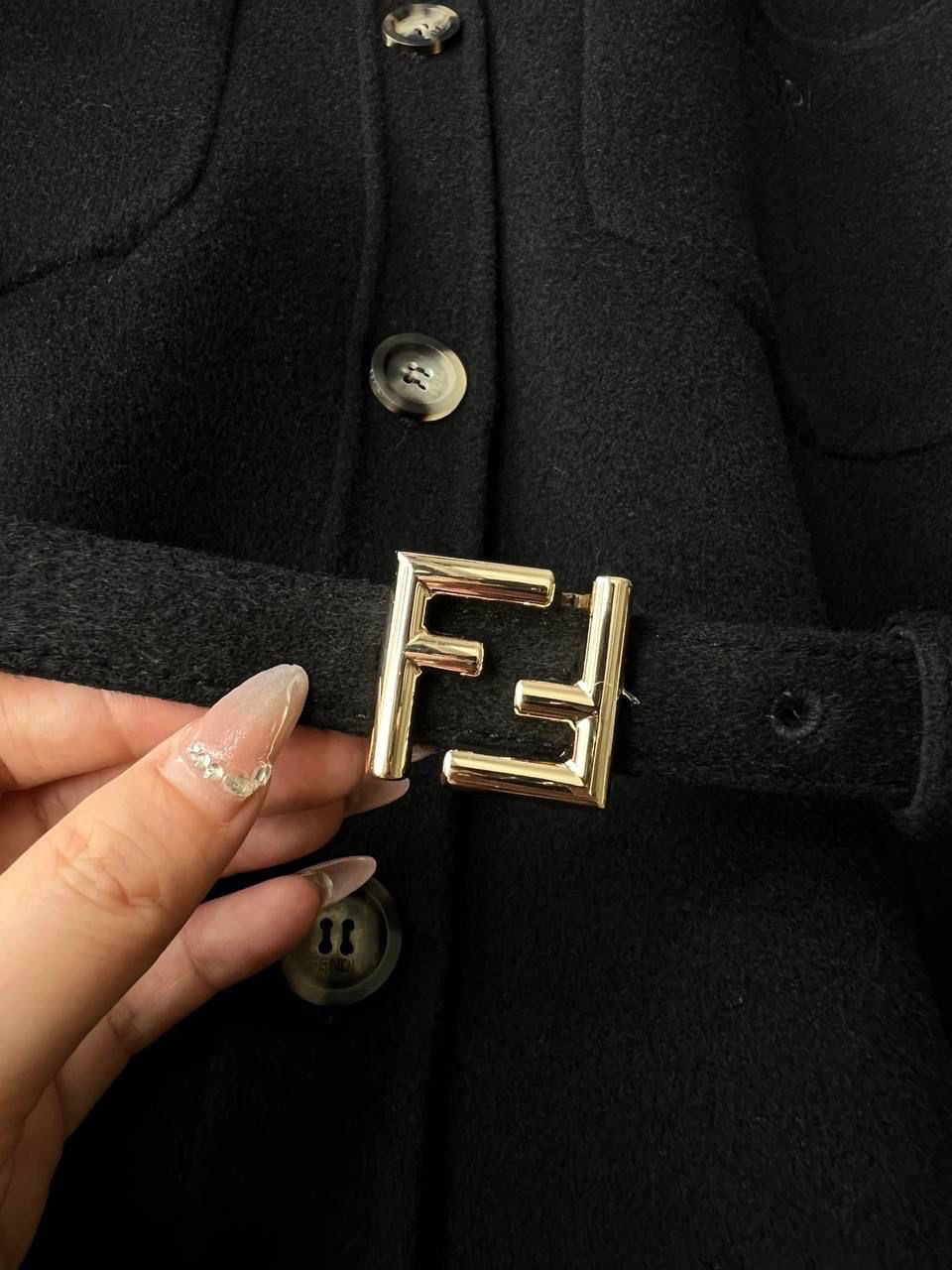 ПАЛЬТО FENDI детальное фото