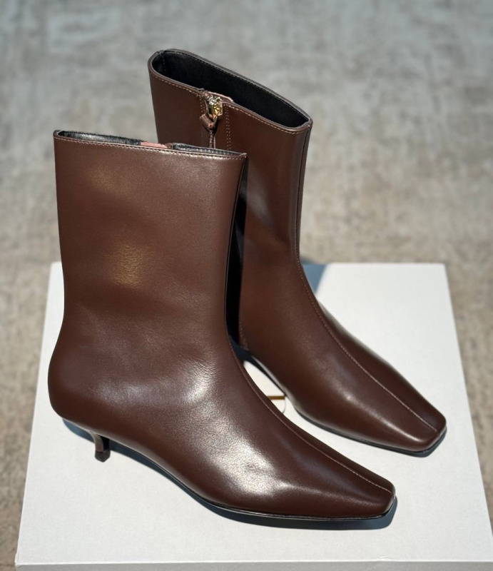 БОТИЛЬОНЫ THE ROW фото