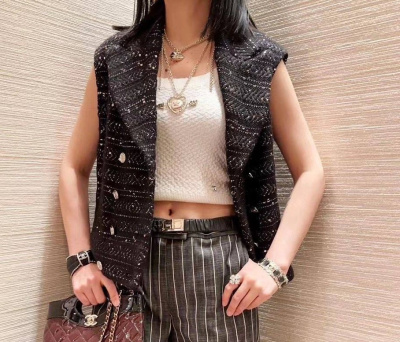 ЖИЛЕТ CHANEL фото