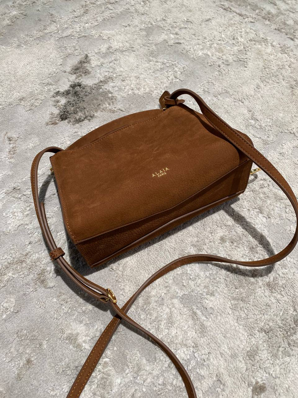 СУМКА ALAIA детальное фото