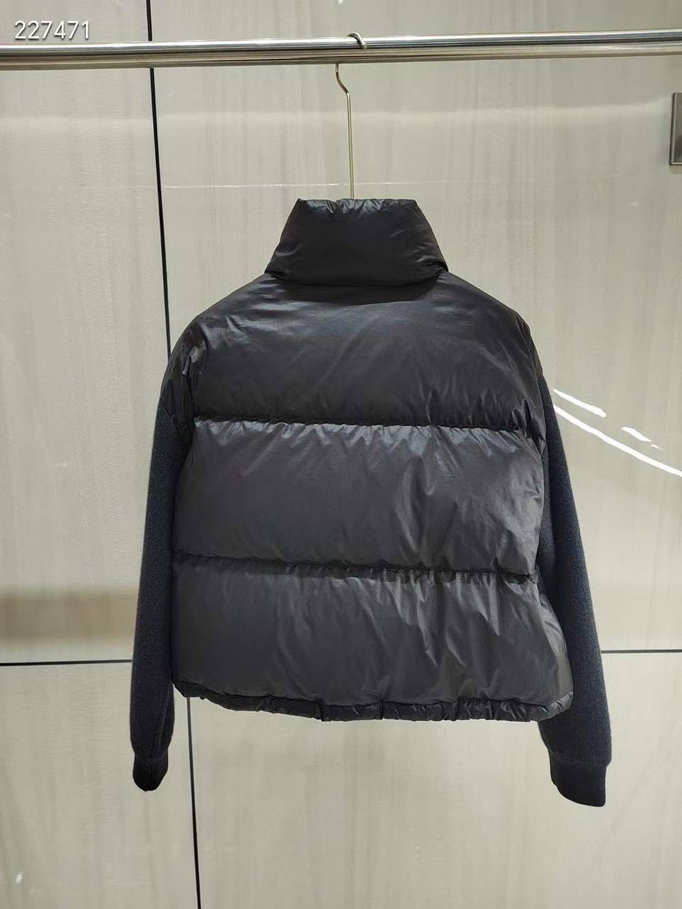 ПУХОВИК BRUNELLO CUCINELLI детальное фото