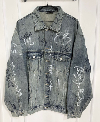 КУРТКА ДЖИНСОВКА BALENCIAGA фото