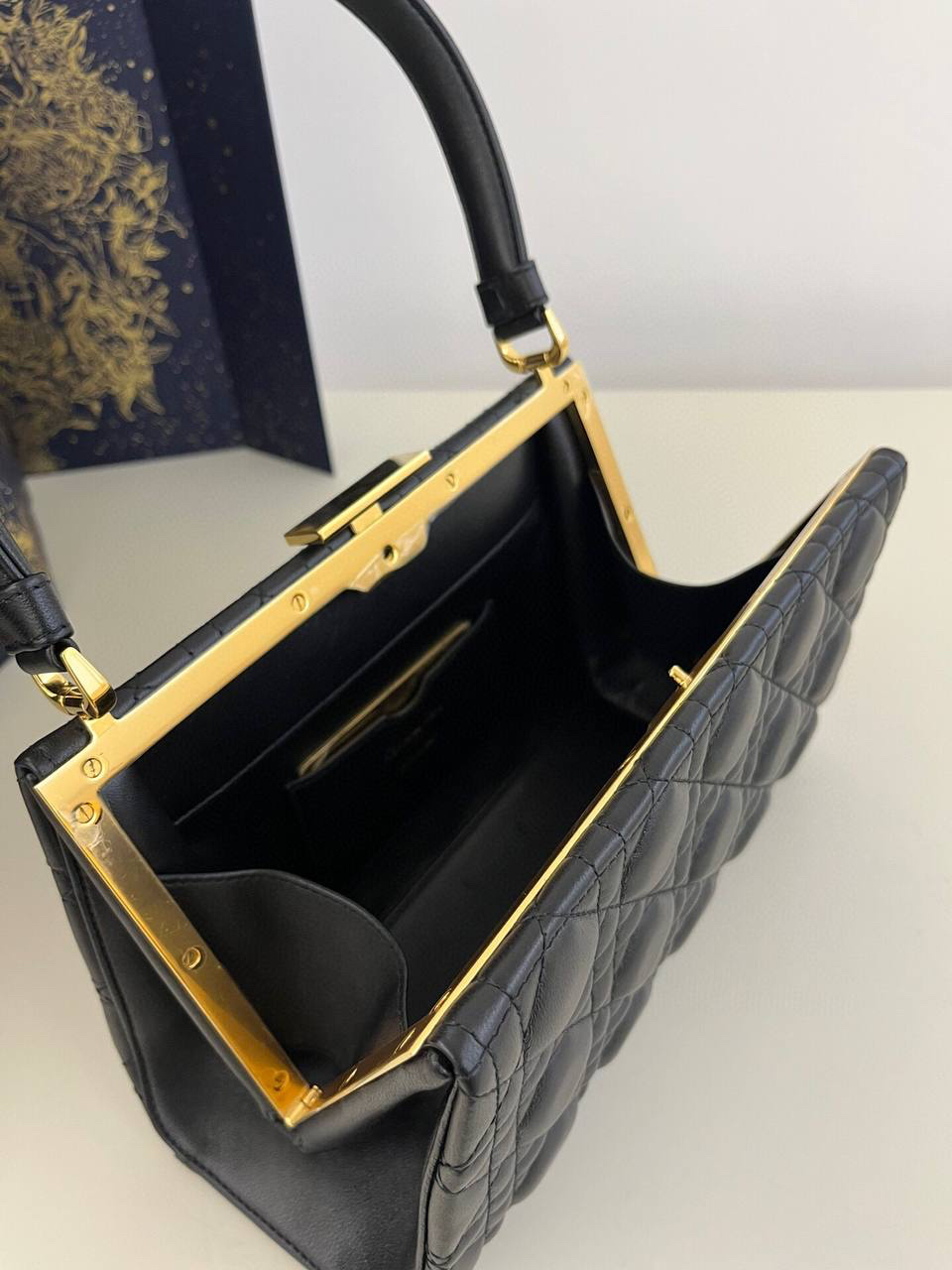 СУМКА CHRISTIAN DIOR детальное фото