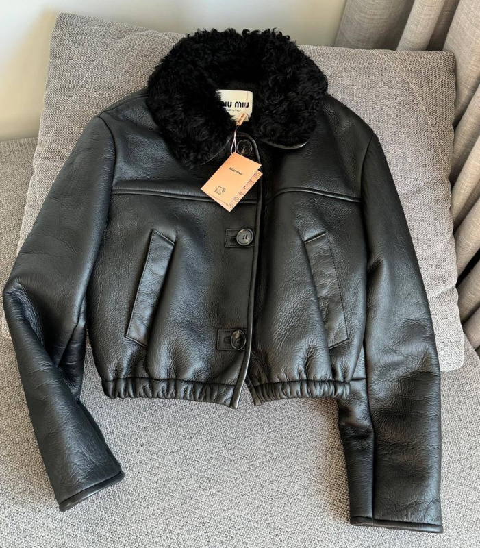 КУРТКА MIU MIU фото