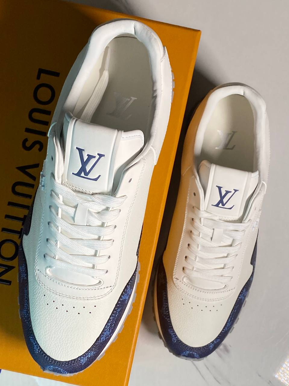 МУЖСКИЕ КРОССОВКИ LOUIS VUITTON детальное фото