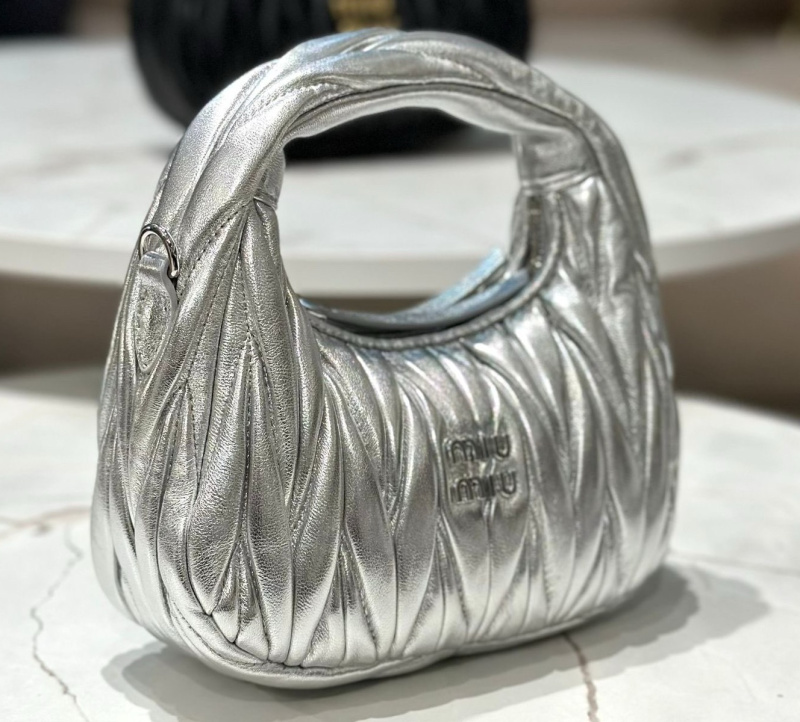 СУМКА MIU MIU WANDER фото