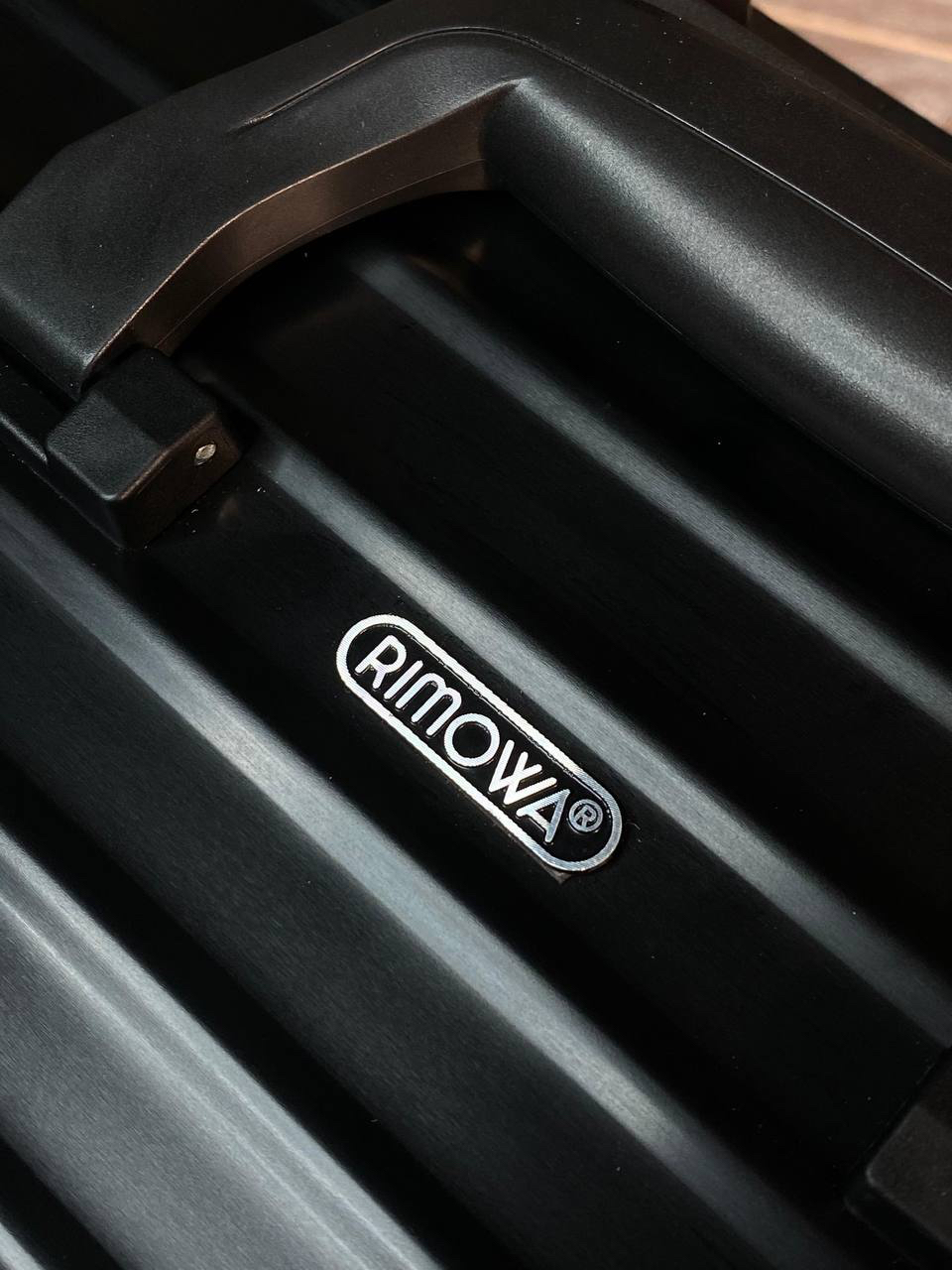 ЧЕМОДАН RIMOWA детальное фото