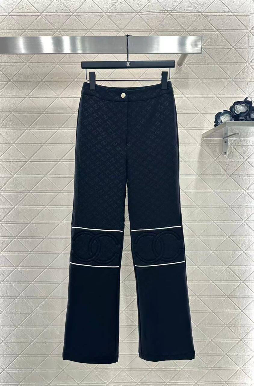 КОСТЮМ CHANEL детальное фото