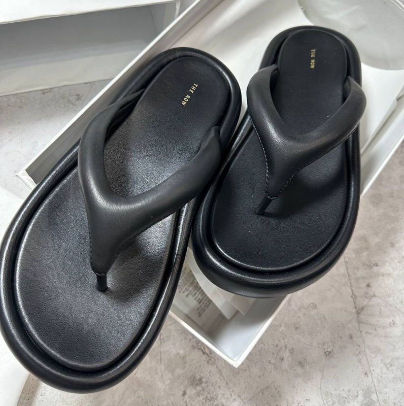 ШЛЕПКИ THE ROW фото