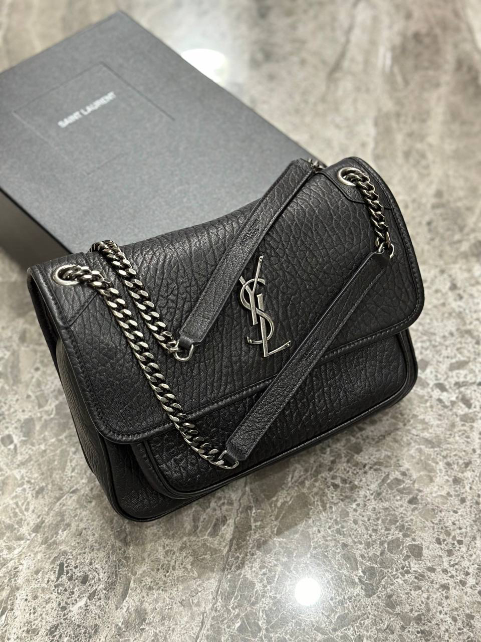 СУМКА SAINT LAURENT детальное фото
