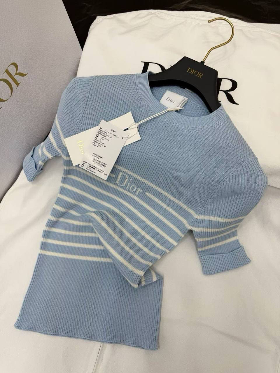 ФУТБОЛКА CHRISTIAN DIOR детальное фото