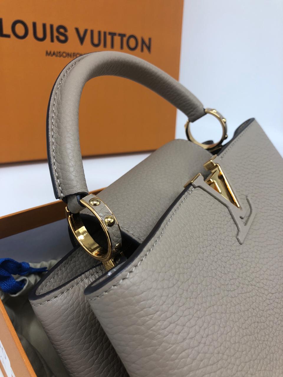 СУМКА LOUIS VUITTON CAPUCINES детальное фото