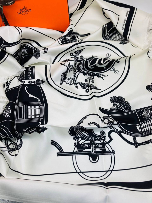 ПЛАТОК HERMES фото