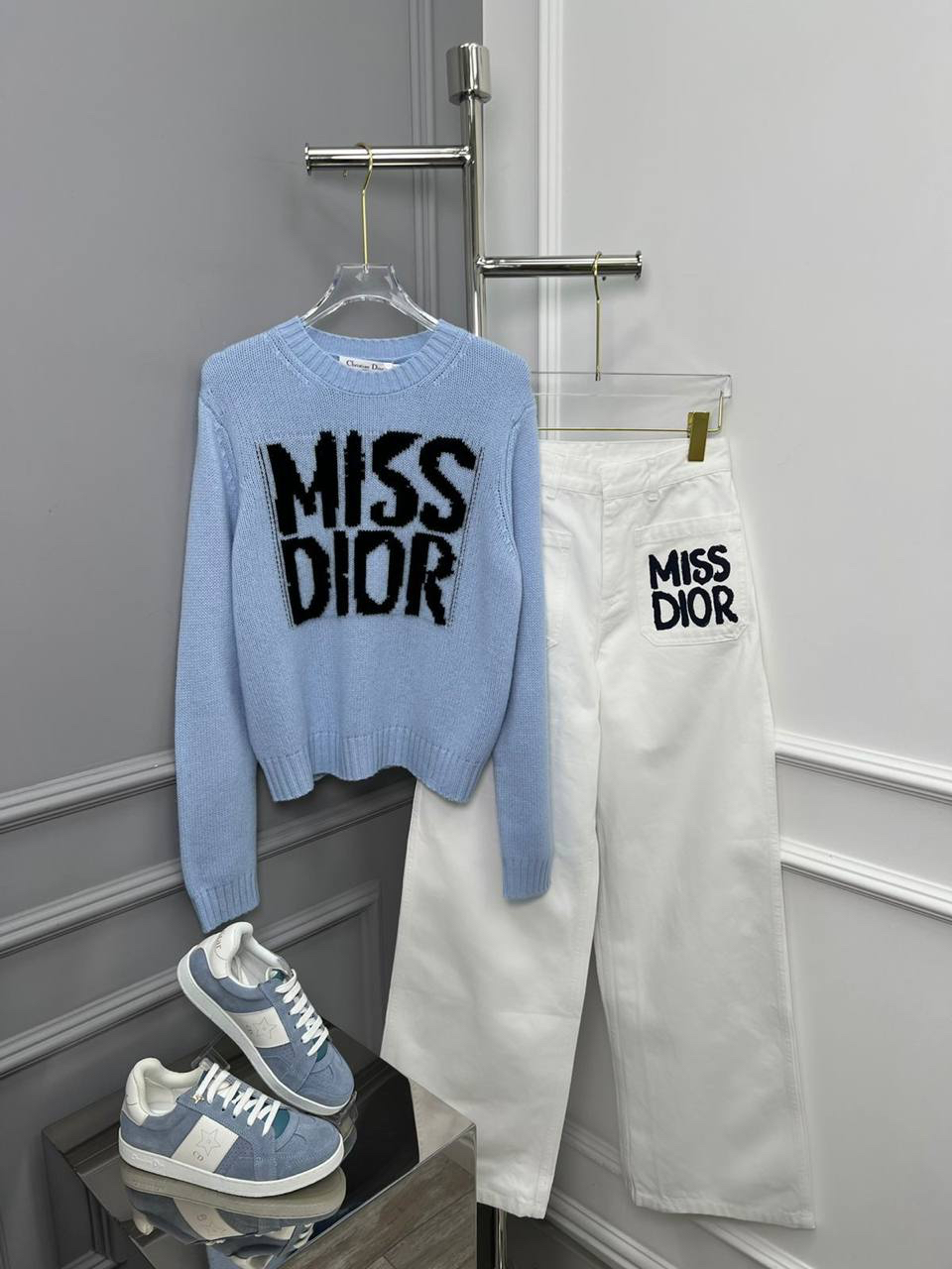 СВИТЕР CHRISTIAN DIOR детальное фото