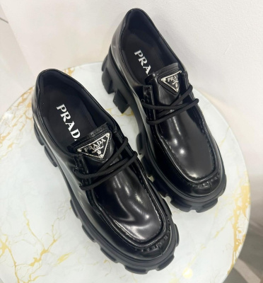 ЛОФЕРЫ PRADA фото