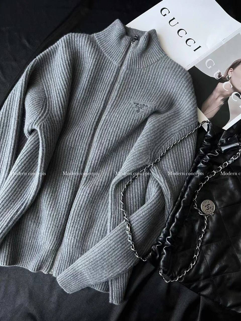 КОФТА PRADA детальное фото