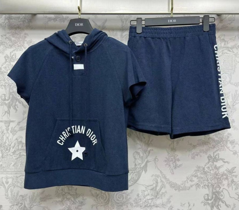 КОСТЮМ CHRISTIAN DIOR фото