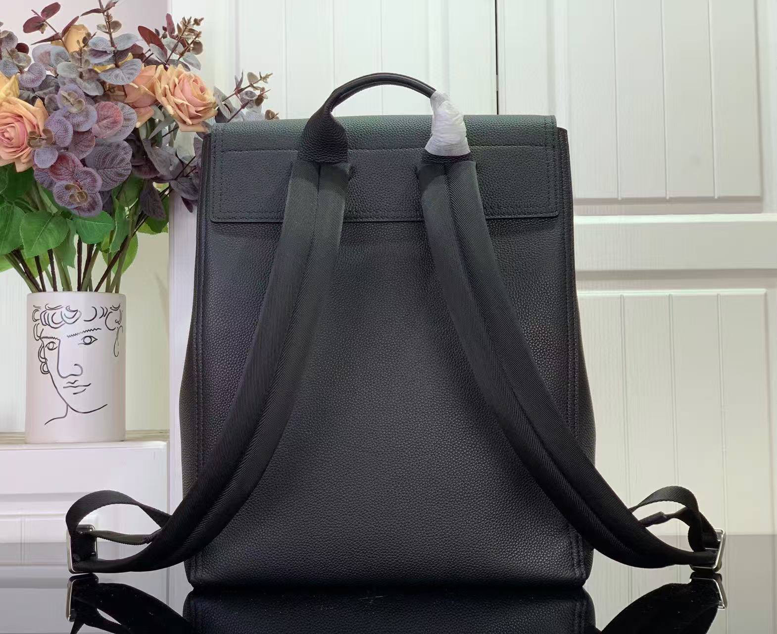 РЮКЗАК LOUIS VUITTON детальное фото