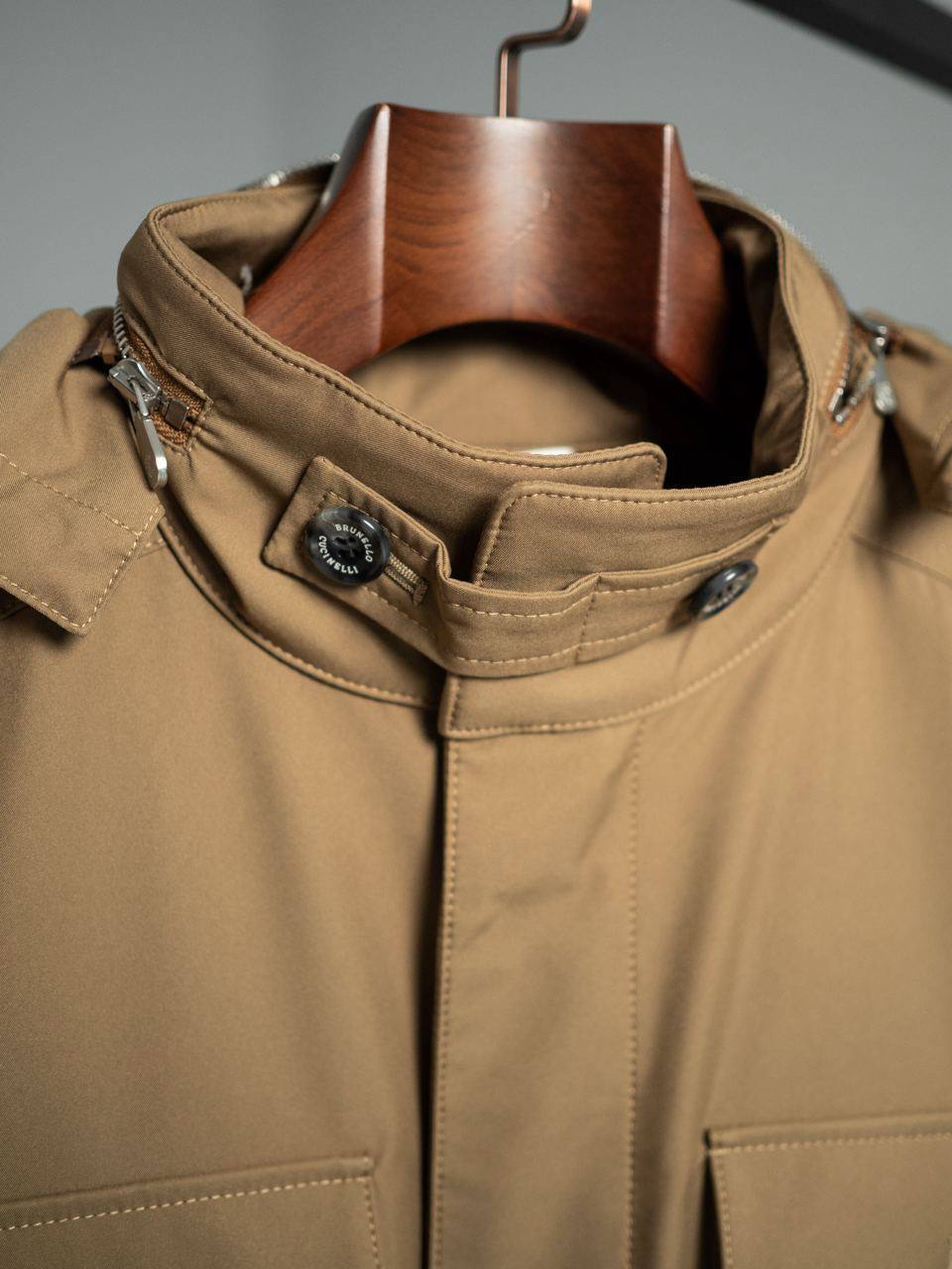 МУЖСКАЯ КУРТКА BRUNELLO CUCINELLI детальное фото