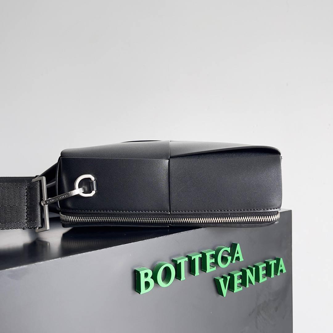 МУЖСКОЙ ПОРТФЕЛЬ BOTTEGA VENETA детальное фото