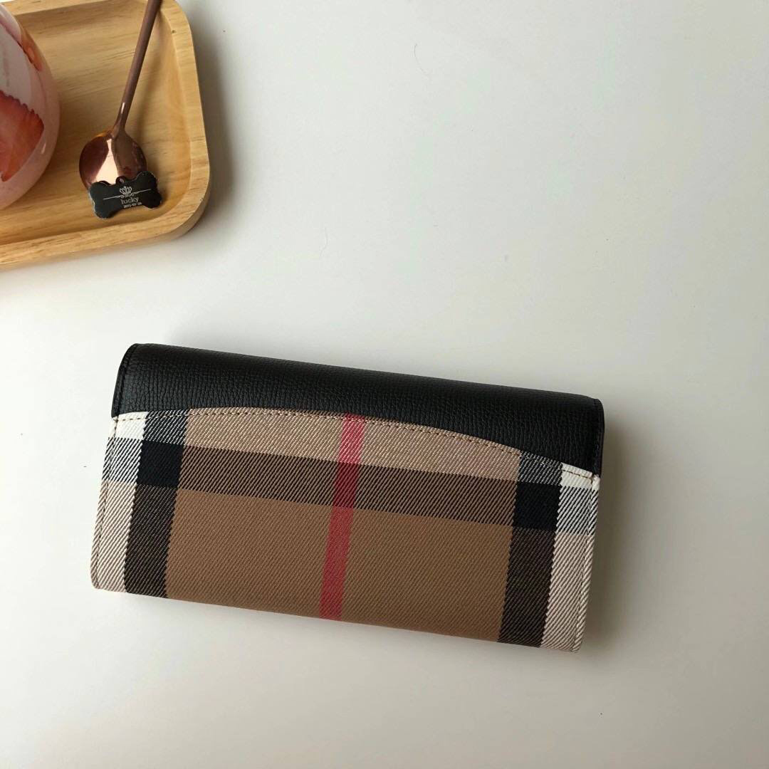 КОШЕЛЕК BURBERRY детальное фото